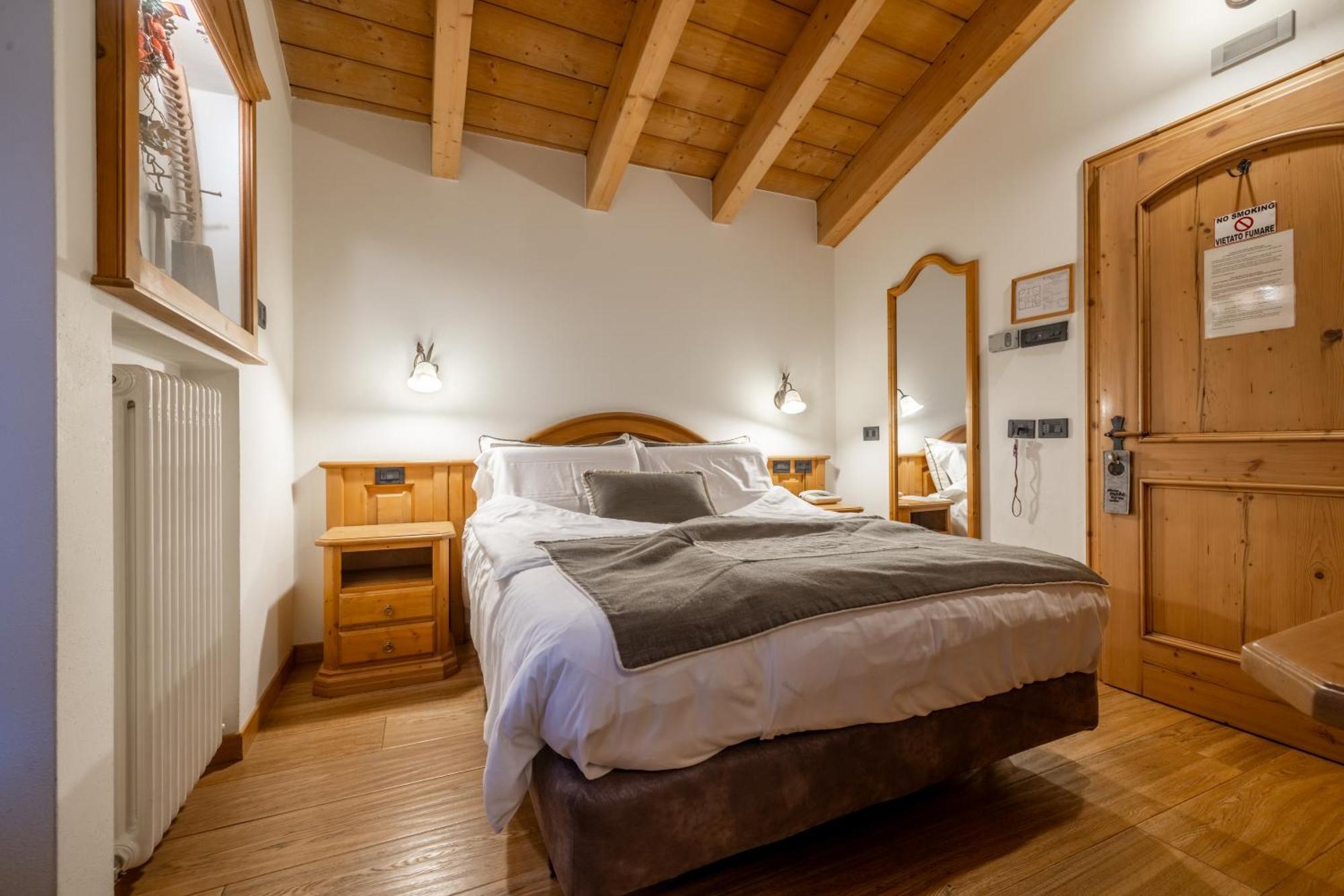 Camana Veglia Hotel Livigno Exterior photo